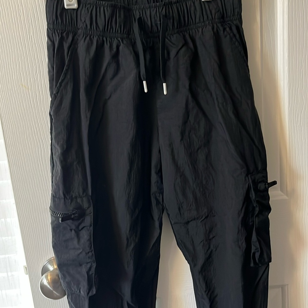 Nike joggers size medium